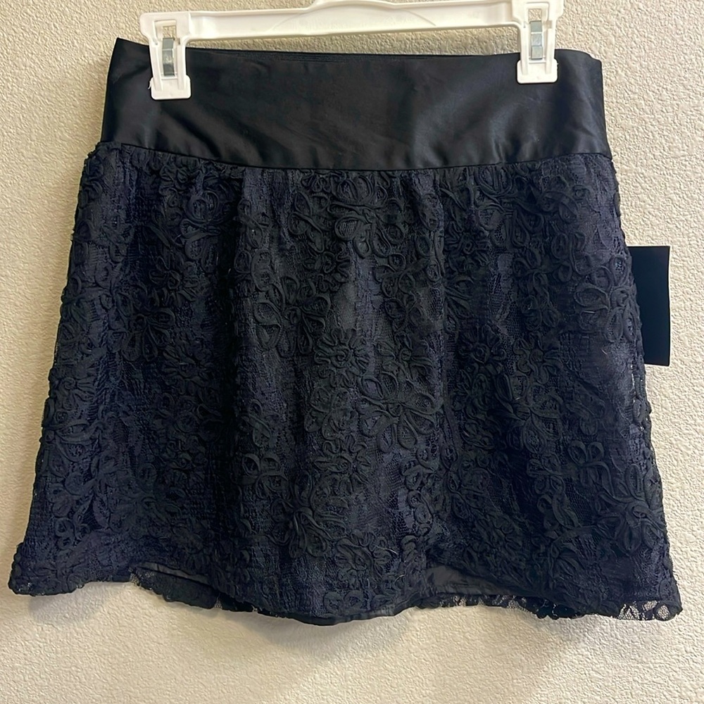 NWT LBK Black Skirt Size Medium